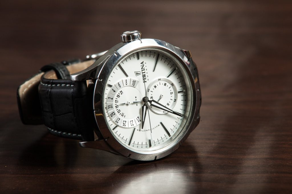 wristwatch, watch, accessory-407096.jpg